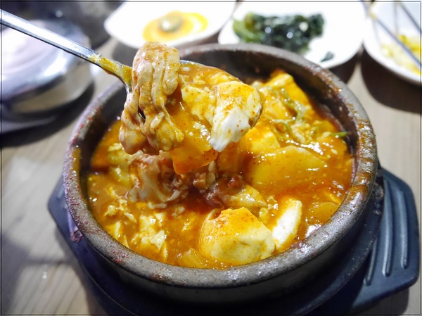 九尾韓國豆腐煲:【東區】九尾韓國豆腐煲專賣店【平價韓國家庭料理】