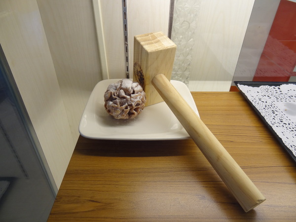 雪球客(永和總店)：1021120[官本金文愛台灣]雪球客這是Candy Crush嗎？吃甜點順便感受雷神索爾用摃槌仔敲走厄運讓幸運好運旺旺來