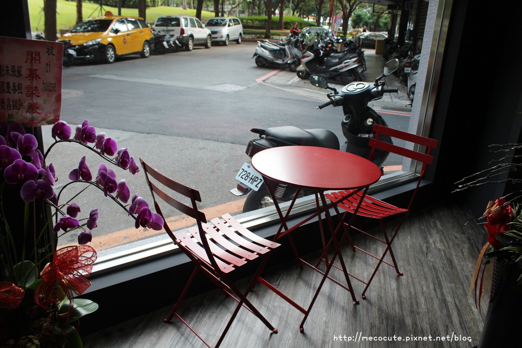 台北晶華欣欣商圈ai house機器人冰淇淋