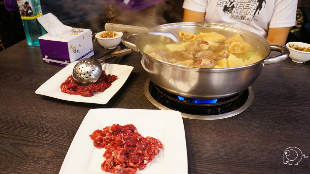 牛肉火鍋