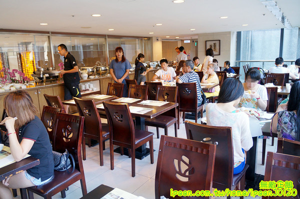 尖山埤江南渡假村：【台南-柳營區】早餐buffetx漆彈廝殺..一起來high all night~《尖山埤江南渡假村》(DAY2)