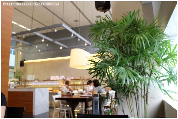 瑪利MAMA手作麵包:瑪利亞社會福利基金會-瑪利MAMA手作麵包✪充滿愛與夢想的幸福麵包、簡餐~102.10.01