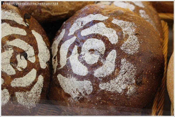 瑪利MAMA手作麵包:瑪利亞社會福利基金會-瑪利MAMA手作麵包✪充滿愛與夢想的幸福麵包、簡餐~102.10.01