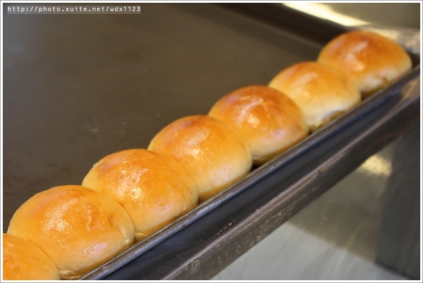 瑪利MAMA手作麵包:瑪利亞社會福利基金會-瑪利MAMA手作麵包✪充滿愛與夢想的幸福麵包、簡餐~102.10.01