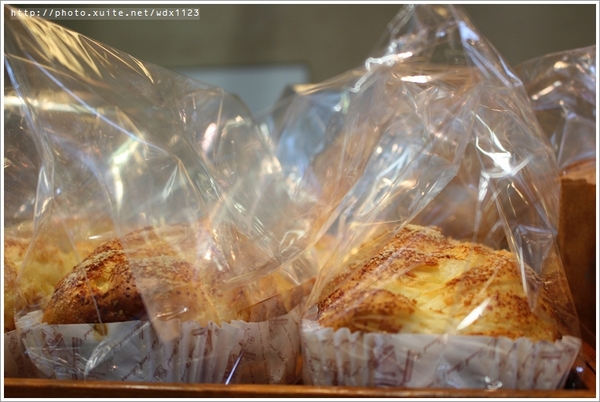 瑪利MAMA手作麵包:瑪利亞社會福利基金會-瑪利MAMA手作麵包✪充滿愛與夢想的幸福麵包、簡餐~102.10.01