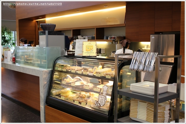 瑪利MAMA手作麵包:瑪利亞社會福利基金會-瑪利MAMA手作麵包✪充滿愛與夢想的幸福麵包、簡餐~102.10.01