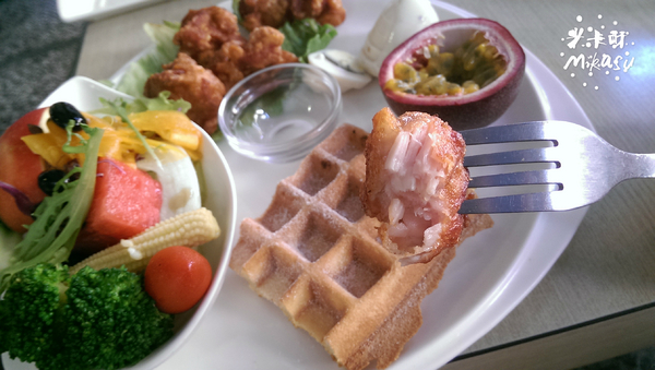 28巷早餐坊：【高雄/食﹡鳳山】超熱門排隊店．乳酪絲超瘋狂蛋餅．28巷早餐坊