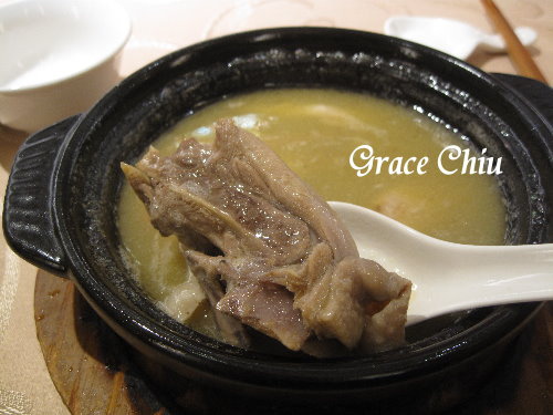 大三元酒樓,衡陽路/喜宴場地/台北港式飲茶/粵菜餐廳/外燴服務/年菜/春酒尾牙