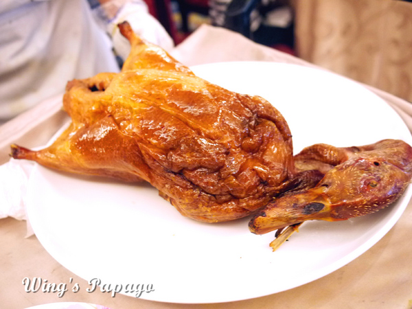 大三元酒樓：傳統粵式料理。大三元酒樓烤大鴨體驗