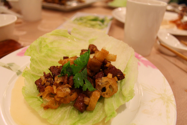 大三元酒樓：[台北]大三元酒樓 皮脆肉嫩的烤鴨來囉!!!!!