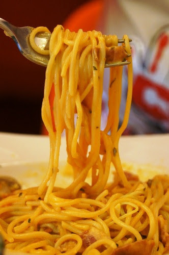 O'LA PASTA & BAR 喔啦義大利麵&吧:平價義大利麵【喔啦義大利麵 &吧】