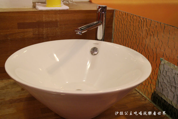 O'LA PASTA & BAR 喔啦義大利麵&吧:中山國中義大利麵『O'LA PASTA & BAR 喔啦義大利麵&吧』紅茶無限供應