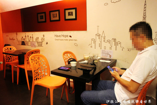 O'LA PASTA & BAR 喔啦義大利麵&吧:中山國中義大利麵『O'LA PASTA & BAR 喔啦義大利麵&吧』紅茶無限供應