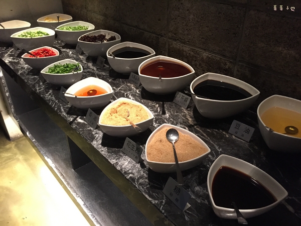 辛殿麻辣鍋(松江南京店)：[台北中山]食材不馬虎的吃到飽 ♥『辛殿麻辣鍋(松江南京店)』♥ 海鮮尚青不怕你吃