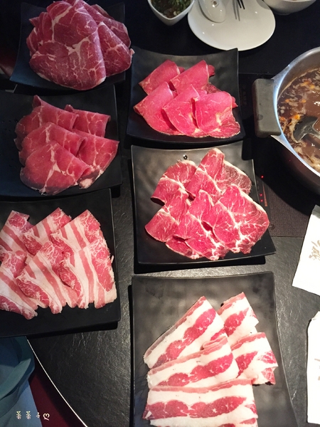 辛殿麻辣鍋(松江南京店)：[台北中山]食材不馬虎的吃到飽 ♥『辛殿麻辣鍋(松江南京店)』♥ 海鮮尚青不怕你吃