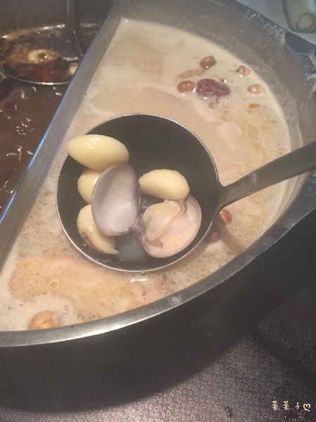 辛殿麻辣鍋(松江南京店)：[台北中山]食材不馬虎的吃到飽 ♥『辛殿麻辣鍋(松江南京店)』♥ 海鮮尚青不怕你吃