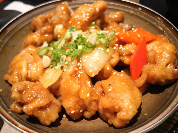 嘿鬥日式定食專賣(勤美店):【台中美食】嘿鬥日式定食專賣-勤美店