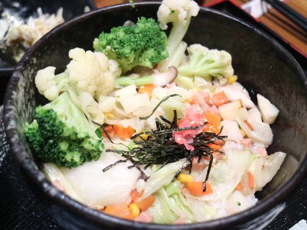 嘿鬥日式定食專賣(勤美店):【台中美食】嘿鬥日式定食專賣-勤美店