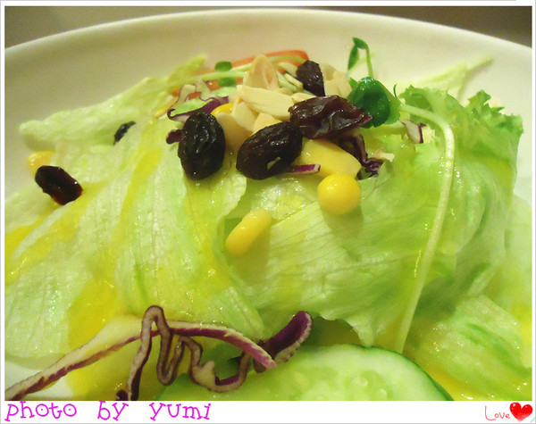 Midtown Cafe：【高雄食記】平價又美味♥飲料無限續杯  麵包貝果吃到飽@Midtown Bagel Cafe