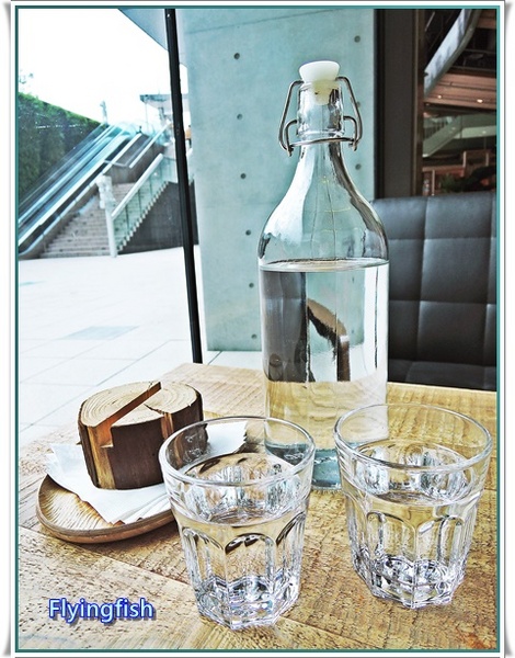 Akuma caca 可可設計人文咖啡(誠品生活松菸店): ✜ 享受設計感十足、美味輕食ㄟ悠閒愜意 - 「Akuma caca可可設計人文咖啡館(誠品生活松菸店)」N訪 ◕ω◕