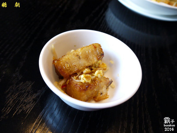 糖朝(台中金典形象店)：港式茶點之外還要加上現點現沖的原木桶豆腐花才過癮，「糖朝」(台中金典店) ～