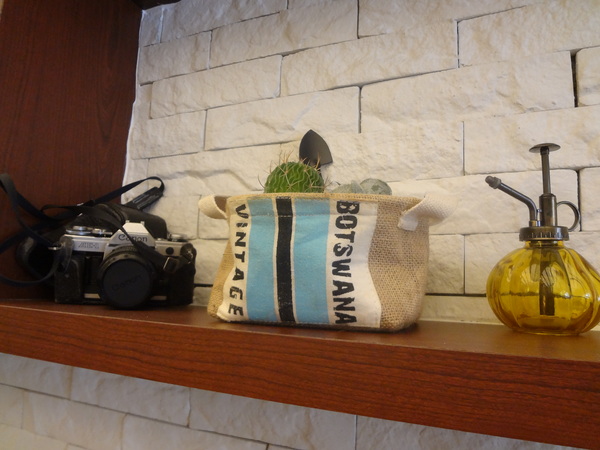 Butter巴特早午餐：1021031[官本金文愛台灣口碑券第12彈]幸運繽紛彩蛋Butter巴特早午餐彷彿在復古英式鄉村中享食彩色蛋餅及美味的海鮮總匯軟法堡