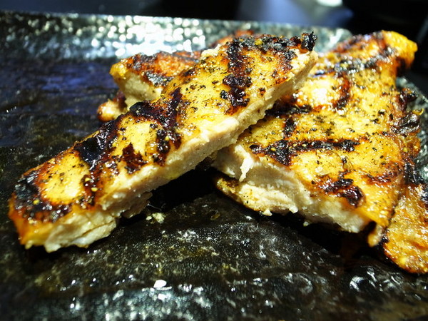 小惡魔炭燒牛排:<新北|捷運永安市場|牛排館>超正點平價排餐~雞豬牛都好吃!!!