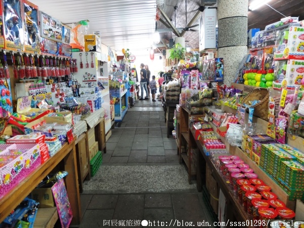 北門遊客中心：【旅行遊記。台南北門區】錢來也雜貨店。台灣偶像劇拍攝場景 北門特色老建築 復古玩物超好逛
