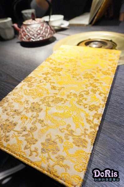 這一鍋(吉林殿)：酸菜鍋徹底搶走了麻辣湯頭的風采-這一鍋皇室秘藏鍋物(吉林殿)