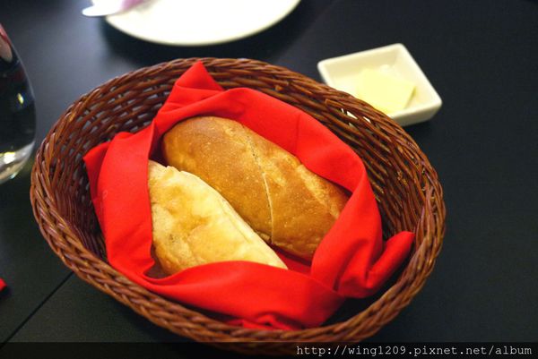 普拉嬤嬤La Mère Poulard:冒泡泡的舒芙蕾烘蛋。【La Mère Poular 普拉嬤嬤】法式經典料理