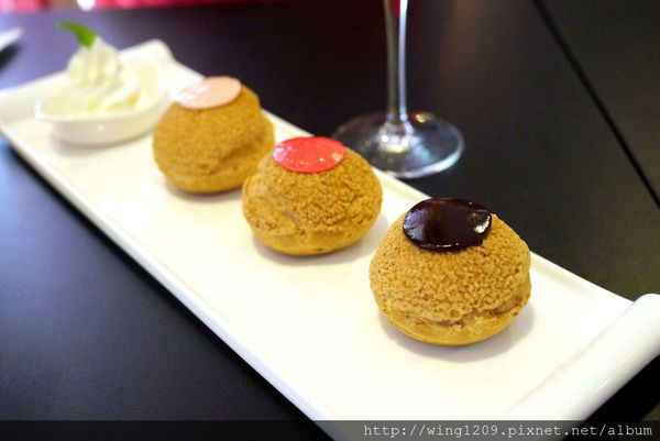 普拉嬤嬤La Mère Poulard:冒泡泡的舒芙蕾烘蛋。【La Mère Poular 普拉嬤嬤】法式經典料理