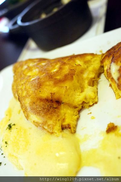 普拉嬤嬤La Mère Poulard:冒泡泡的舒芙蕾烘蛋。【La Mère Poular 普拉嬤嬤】法式經典料理