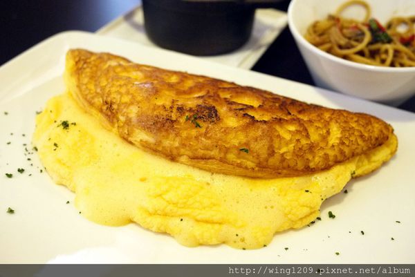 普拉嬤嬤La Mère Poulard:冒泡泡的舒芙蕾烘蛋。【La Mère Poular 普拉嬤嬤】法式經典料理