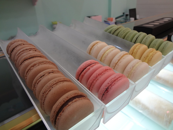 樂蒙地 L'amande：1021106[官本金文愛台灣口碑券第13彈]Tiffany綠色系樂蒙地L'amande的檸檬蛋糕好吃到要唱Lemon Tree