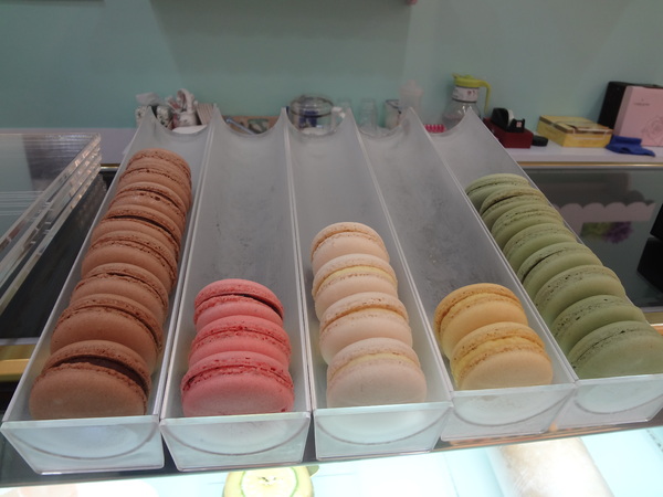 樂蒙地 L'amande：1021106[官本金文愛台灣口碑券第13彈]Tiffany綠色系樂蒙地L'amande的檸檬蛋糕好吃到要唱Lemon Tree