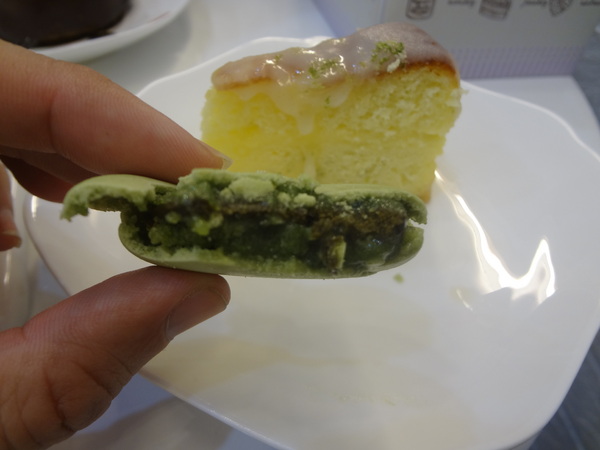 樂蒙地 L'amande：1021106[官本金文愛台灣口碑券第13彈]Tiffany綠色系樂蒙地L'amande的檸檬蛋糕好吃到要唱Lemon Tree