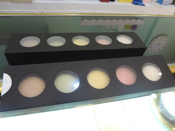 樂蒙地 L'amande：1021106[官本金文愛台灣口碑券第13彈]Tiffany綠色系樂蒙地L'amande的檸檬蛋糕好吃到要唱Lemon Tree