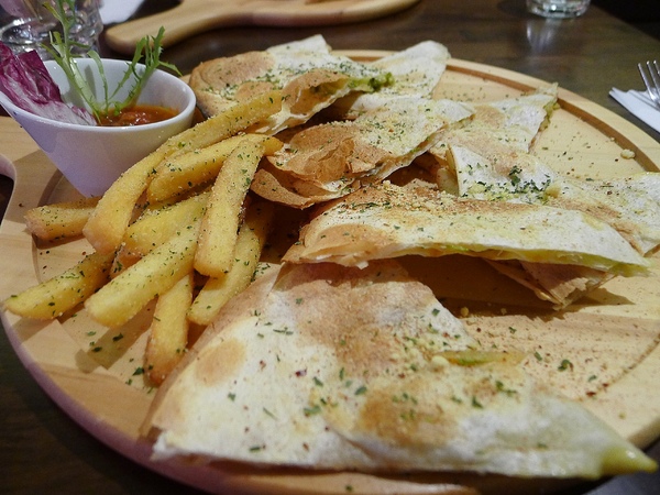 橋下咖啡 Restaurant & Bar：橋下咖啡 Restaurant & Bar