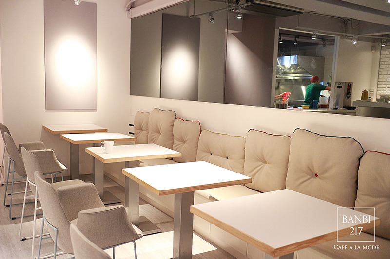 Banbi217 美食旅遊:Cafe a la mode 中山店 :南京商圈新開幕的設計感好店(義大利麵,燉飯,沙拉,法式布丁吐司,商業午餐,早午餐brunch,下午茶,捷運中山站)