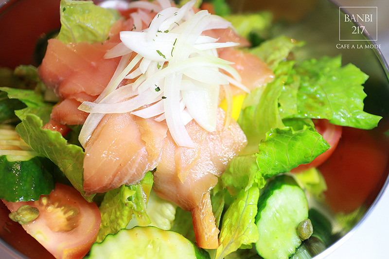 Banbi217 美食旅遊:Cafe a la mode 中山店 :南京商圈新開幕的設計感好店(義大利麵,燉飯,沙拉,法式布丁吐司,商業午餐,早午餐brunch,下午茶,捷運中山站)