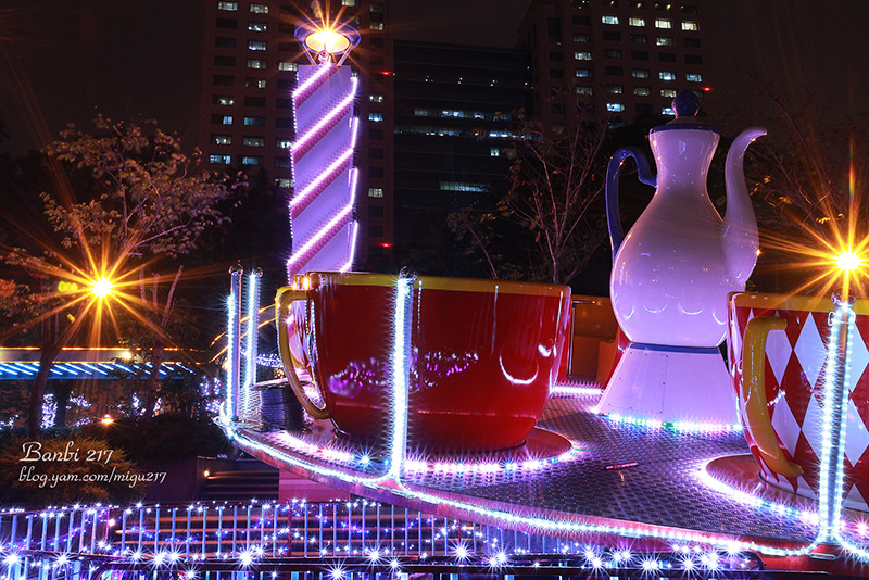 Banbi217 美食旅遊: 2013新北市歡樂耶誕城 聖誕節旅遊免費景點活動 (捷運板橋站,板橋車站)[文末附板橋美食]