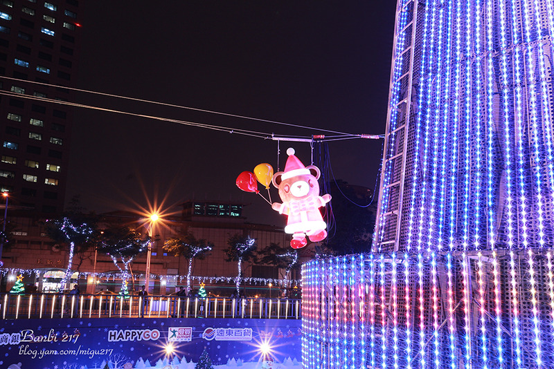 Banbi217 美食旅遊: 2013新北市歡樂耶誕城 聖誕節旅遊免費景點活動 (捷運板橋站,板橋車站)[文末附板橋美食]
