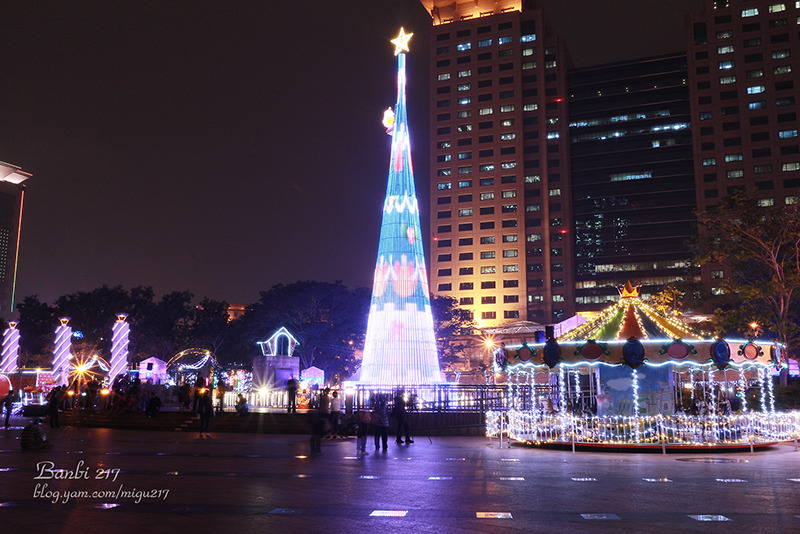 Banbi217 美食旅遊: 2013新北市歡樂耶誕城 聖誕節旅遊免費景點活動 (捷運板橋站)[文末附板橋美食]