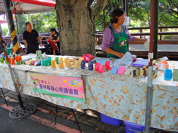 古坑綠色隧道：(遊記) 2013 古坑綠色隧道咖啡節