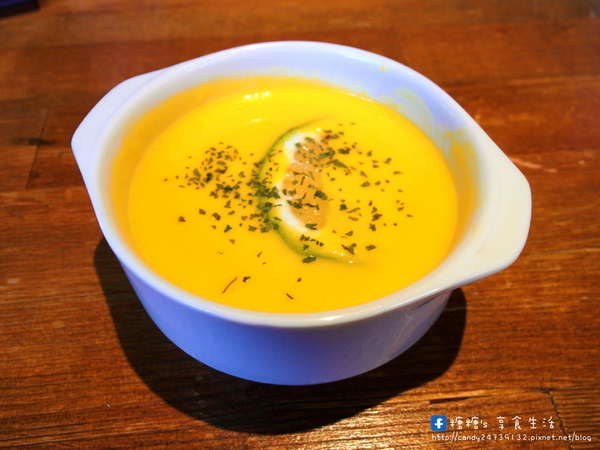 oh!Sweet Diner美式甜點餐廳:〖台中│美食〗oh!Sweet Diner美式甜點餐廳 ❤ 結合美味布朗尼的美式甜點餐廳,還有提供多樣料多味美的早午餐,餐點名子都超可愛!!