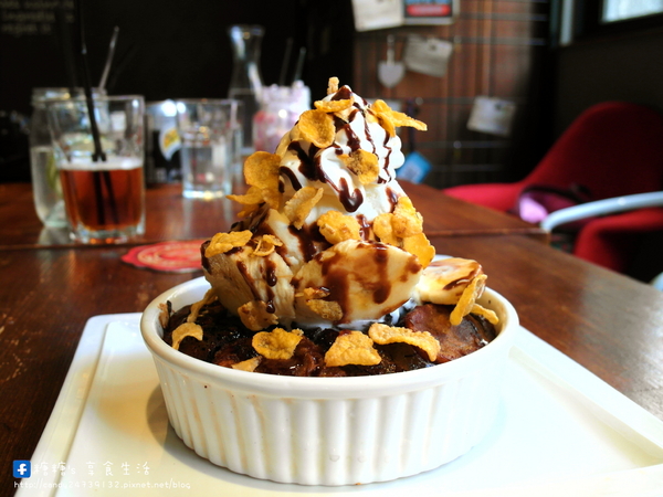 oh!Sweet Diner美式甜點餐廳:〖台中│美食〗oh!Sweet Diner美式甜點餐廳 ❤ 結合美味布朗尼的美式甜點餐廳,還有提供多樣料多味美的早午餐,餐點名子都超可愛!!