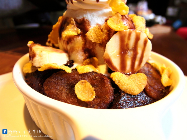 oh!Sweet Diner美式甜點餐廳:〖台中│美食〗oh!Sweet Diner美式甜點餐廳 ❤ 結合美味布朗尼的美式甜點餐廳,還有提供多樣料多味美的早午餐,餐點名子都超可愛!!