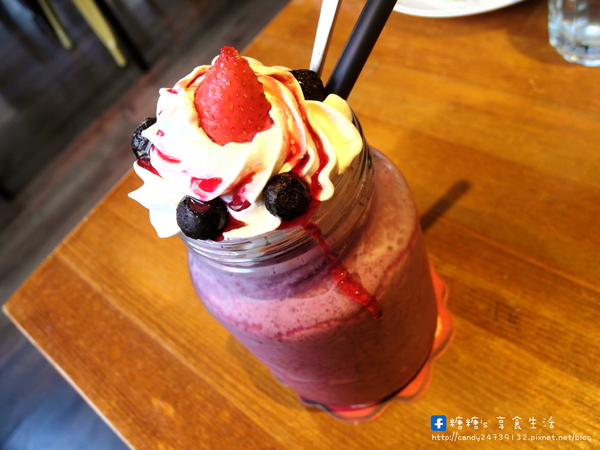 oh!Sweet Diner美式甜點餐廳:〖台中│美食〗oh!Sweet Diner美式甜點餐廳 ❤ 結合美味布朗尼的美式甜點餐廳,還有提供多樣料多味美的早午餐,餐點名子都超可愛!!