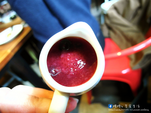 oh!Sweet Diner美式甜點餐廳:〖台中│美食〗oh!Sweet Diner美式甜點餐廳 ❤ 結合美味布朗尼的美式甜點餐廳,還有提供多樣料多味美的早午餐,餐點名子都超可愛!!