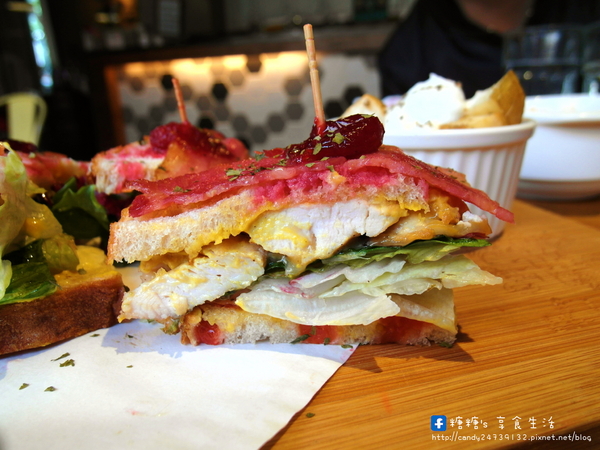 oh!Sweet Diner美式甜點餐廳:〖台中│美食〗oh!Sweet Diner美式甜點餐廳 ❤ 結合美味布朗尼的美式甜點餐廳,還有提供多樣料多味美的早午餐,餐點名子都超可愛!!